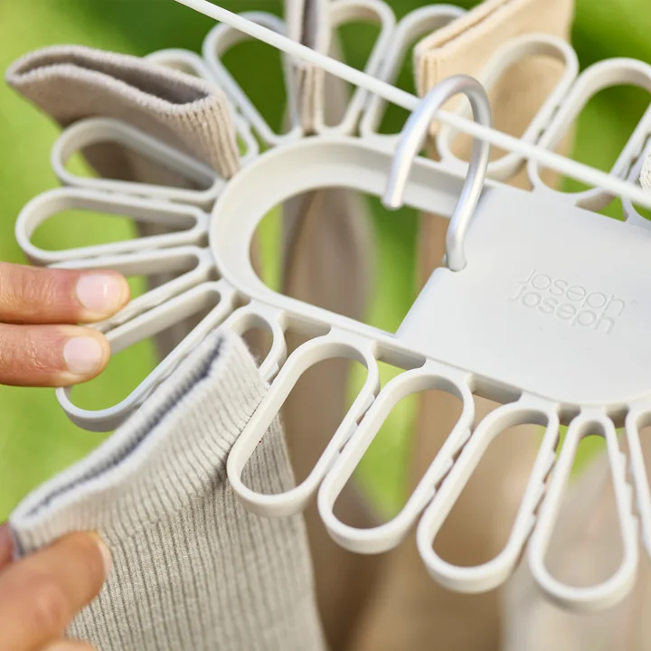 Joseph Joseph - Petal Schnellspannbügel, 22 Halter, ecru