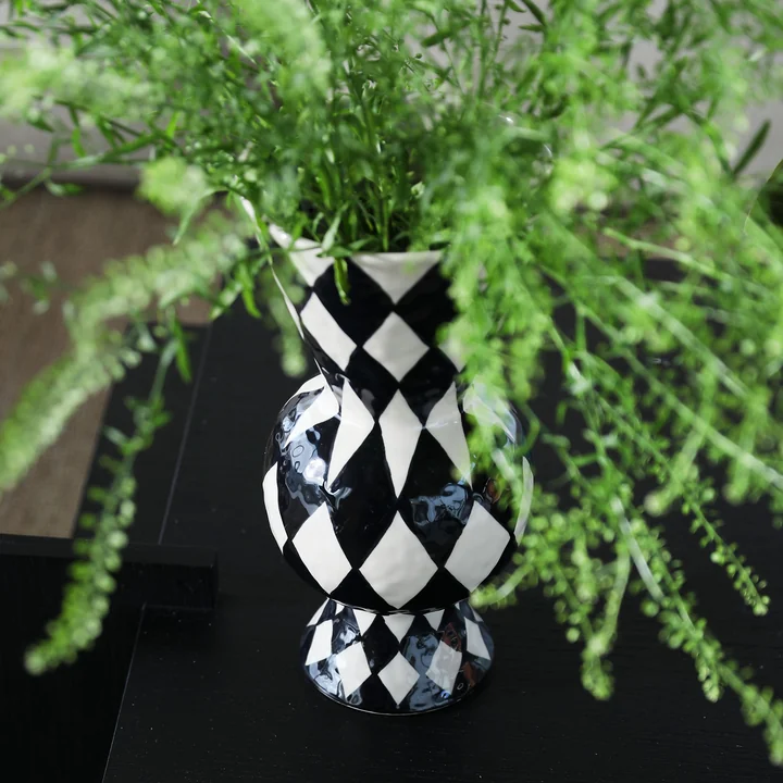 &klevering - Rhombic Vase, schwarz