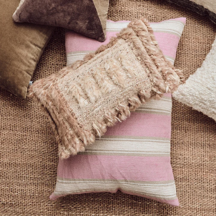 HKliving - Natural Kissen, furry / Woven Striped Leinen-Kissen, blush