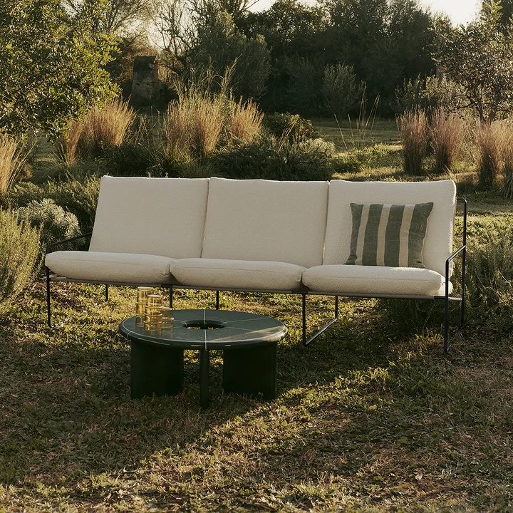 Ferm Living - Desert Outdoor 3-Sitzer Sofa, schwarz / off-white (Pure Bouclé)