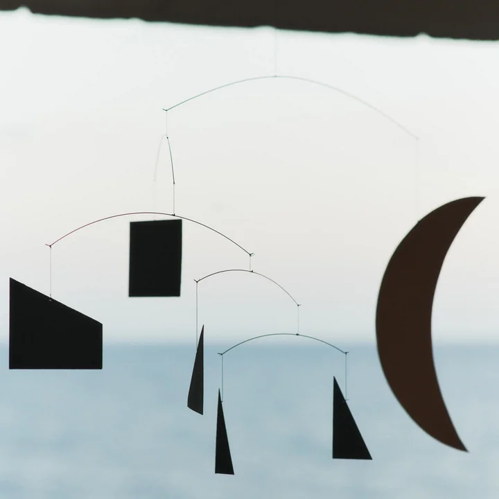 Ferm Living x Utzon - Phase Mobile, 30 x 40 cm, schwarz / gold