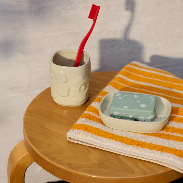 Marimekko - Raide Badehandtuch, sahram gelb / cream, Unikko Badezimmer Accessoire Set