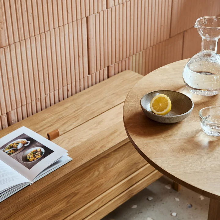 Form & Refine - Trefoil Tisch