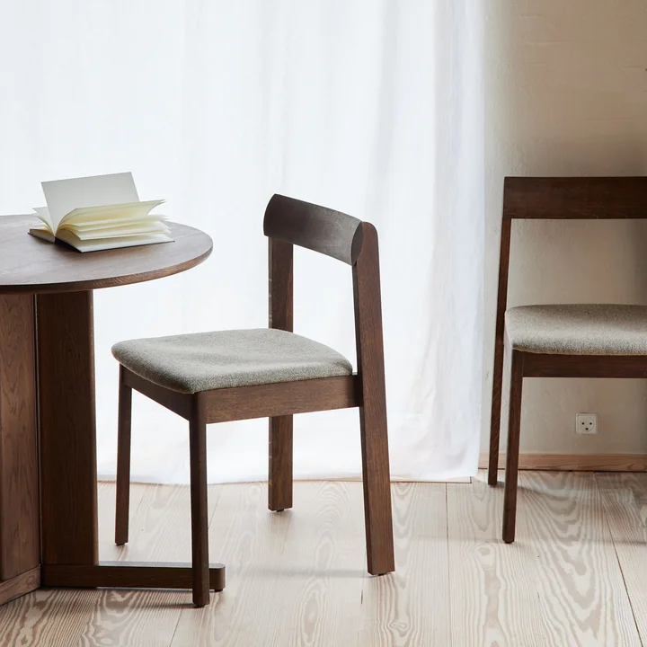 Form & Refine - Trefoil Tisch