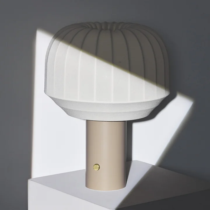 Northern - Tradition Tischleuchte, Ø 29 cm / H 39 cm, offwhite / graubeige