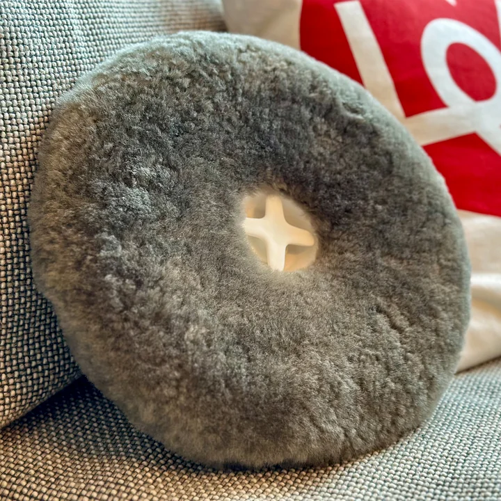 Authentics - Pill Wärmeflasche, Schaffell, anthrazit