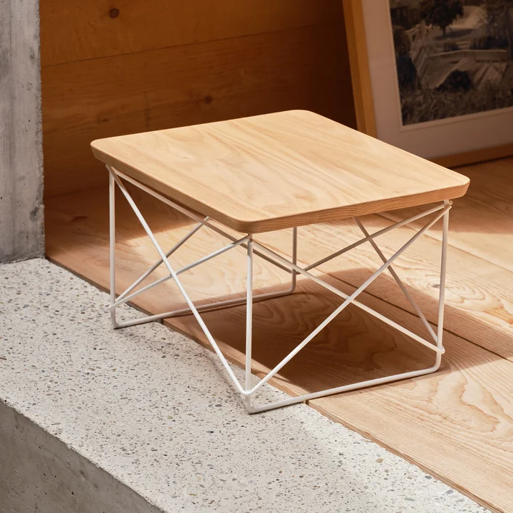 Vitra - Eames Occasional Table LTR, Kastanie / weiss