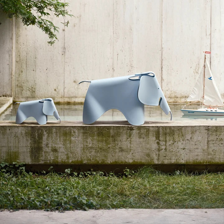Vitra - Eames Elephant RE, gross und klein, sky blue