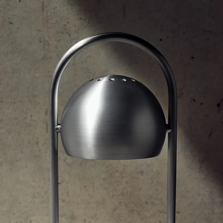 Frandsen - Ball Portable LED Tischleuchte, aluminium gebürstet