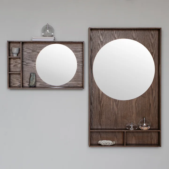 Mette Ditmer - SHOW-ME Spiegel mit Regalen, Eiche dunkelgeölt