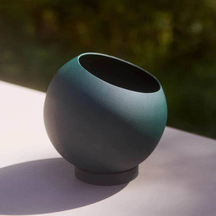 AYTM - Globe Blumentopf, forest