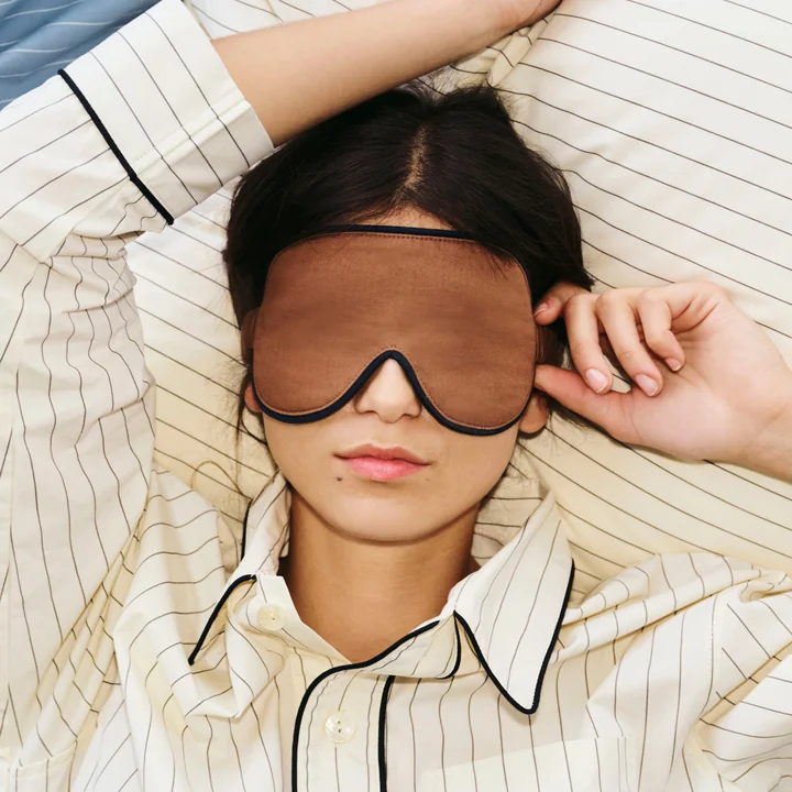 HAY - Outline Schlafmaske, milk chocolate