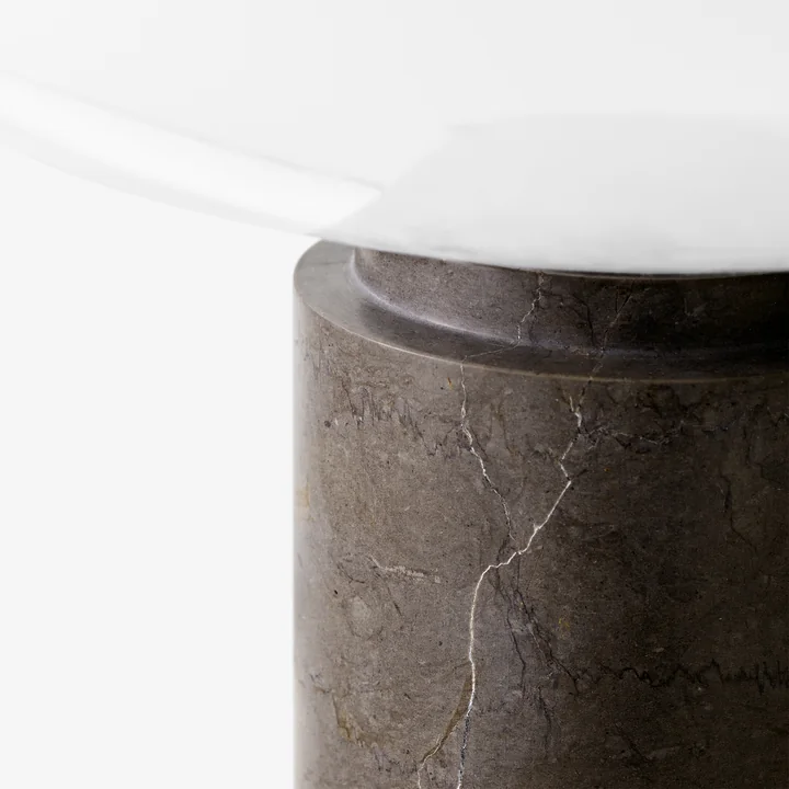 &Tradition - Mist AP17 Tischleuchte, matt weiss / grau (Grigio Caldo Marmor)