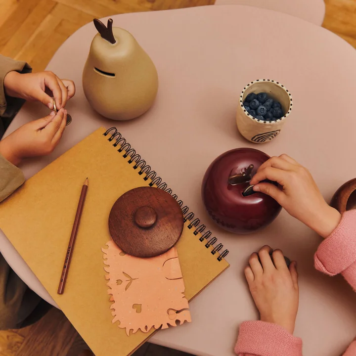 Ferm Living - Slope Kindertisch, rosa