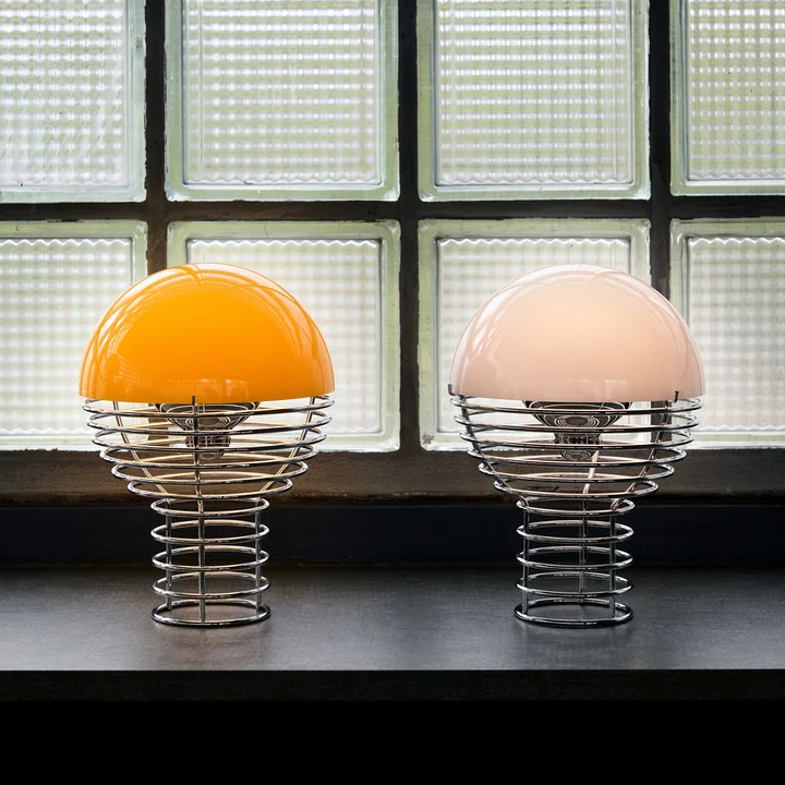 Verpan - Wire LED Tischleuchte mit Akku, Ø 18 cm, Chrom / orange und Chrom / weiss