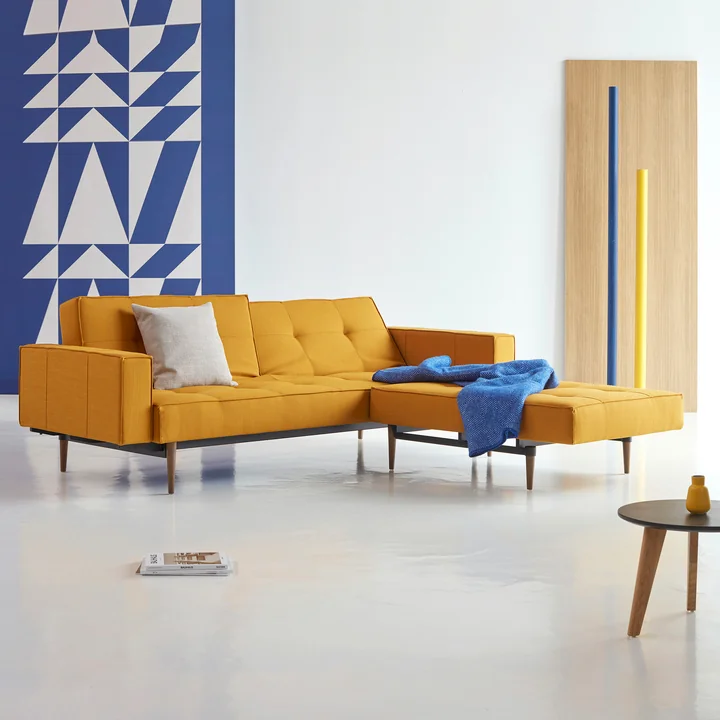 Innovation Living - Splitback Styletto Schlafsofa mit Armlehnen, burned curry (507 Elegance)