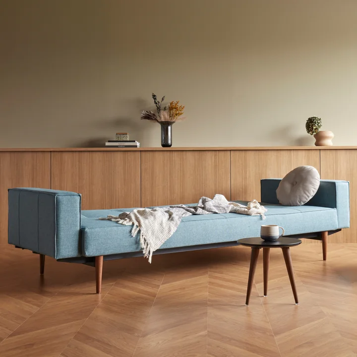 Innovation Living - Splitback Styletto Schlafsofa mit Armlehnen, hellblau (525 Mixed Dance)