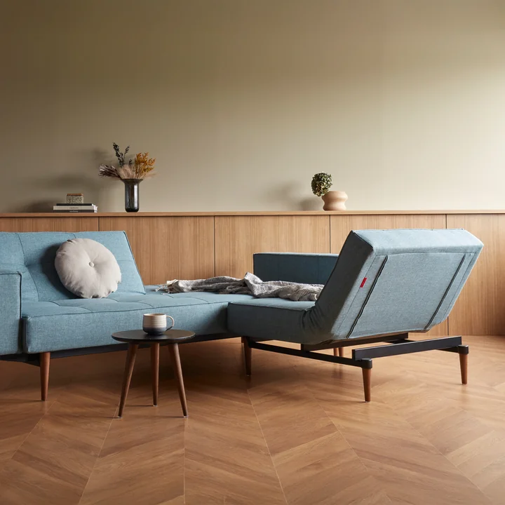 Innovation Living - Splitback Styletto Schlafsofa mit Armlehnen, hellblau (525 Mixed Dance)