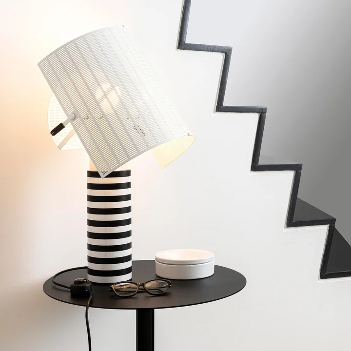 Shogun Tavolo Tischleuchte, weiss / schwarz von Artemide