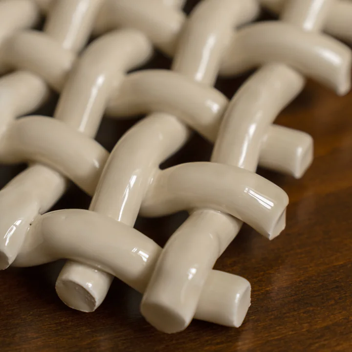 The Poster Club - Interlace 01 Wanddekoration, créme