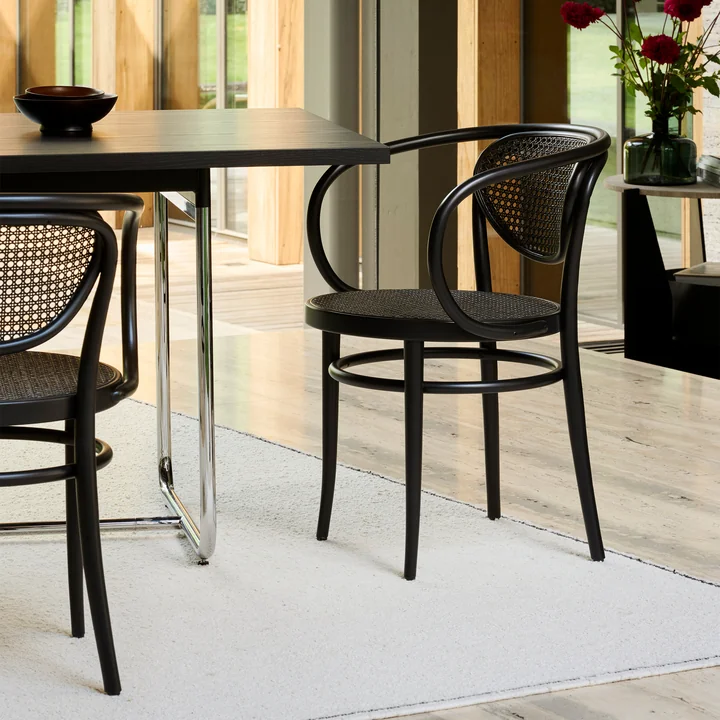 Thonet - 210 R Armlehnstuhl, Rohrgeflecht Dark Melange / Buche schwarz (TP 29)