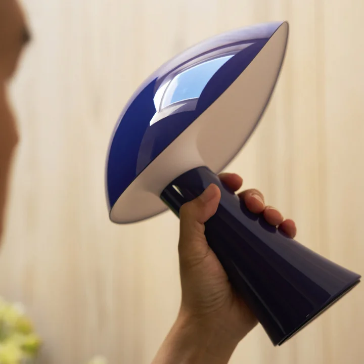 Louis Poulsen - Rumee 220 Portable Akku LED-Tischleuchte, night blue