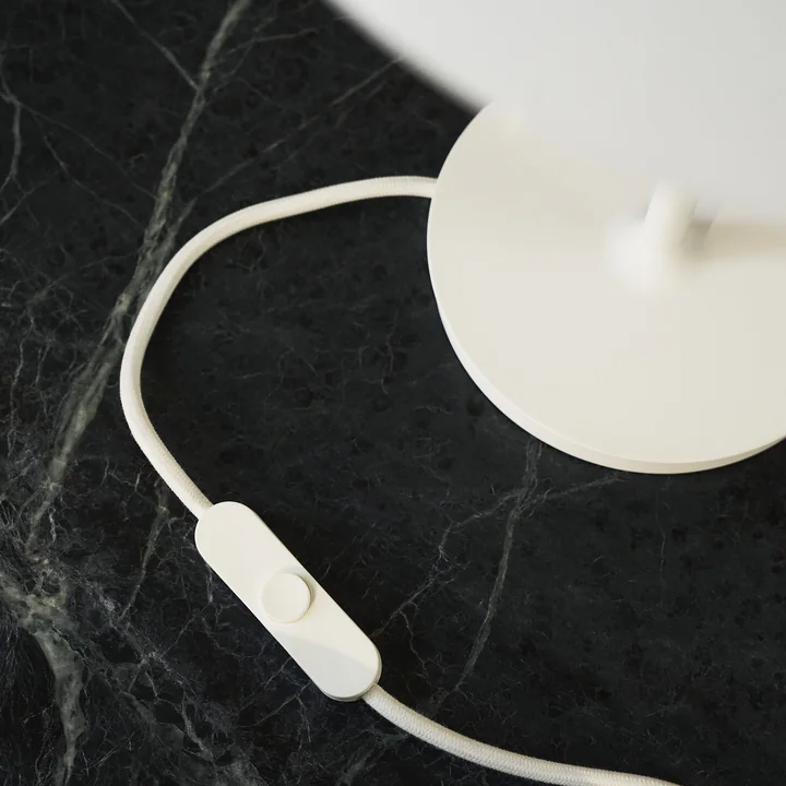 Louis Poulsen - PH80 Tischleuchte, opalweiss / weiss