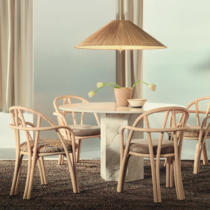 Gubi - Bistra Armlehnstuhl