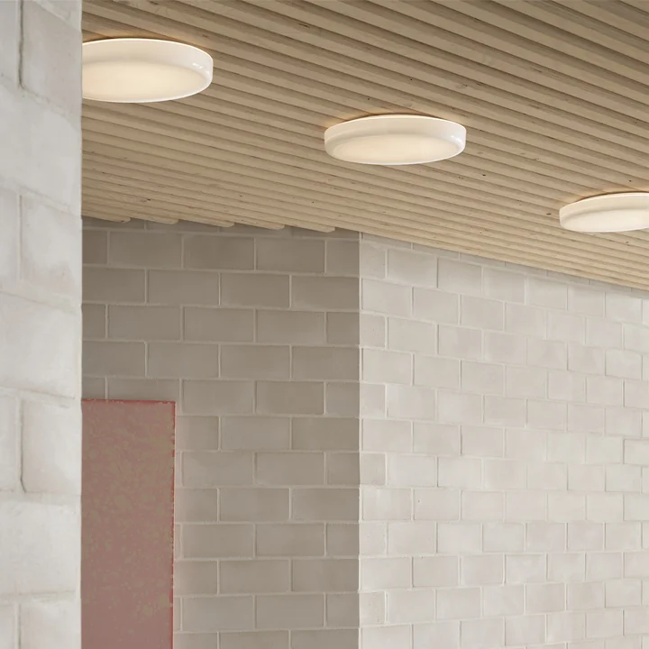 Muuto - Loop LED Wandleuchte / Deckenleuchte, weiss (ohne Kabel)