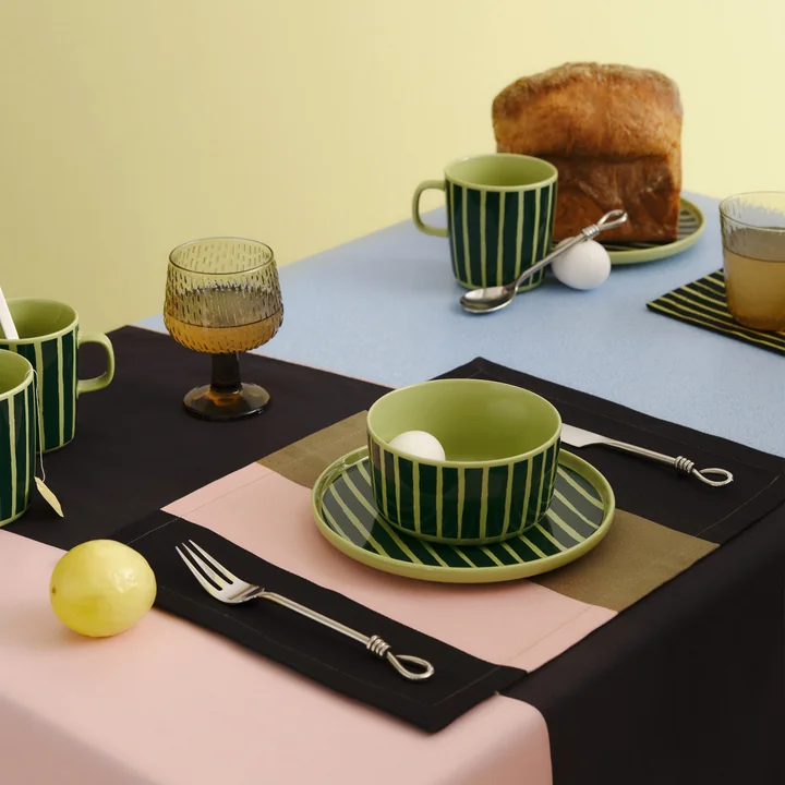 Marimekko - Oiva Piccolo Becher mit Henkel und Schalen, white / pink / dark green