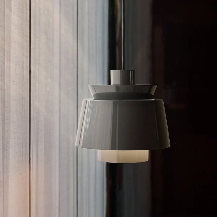 &Tradition - Utzon Pendelleuchte JU1, steingrau