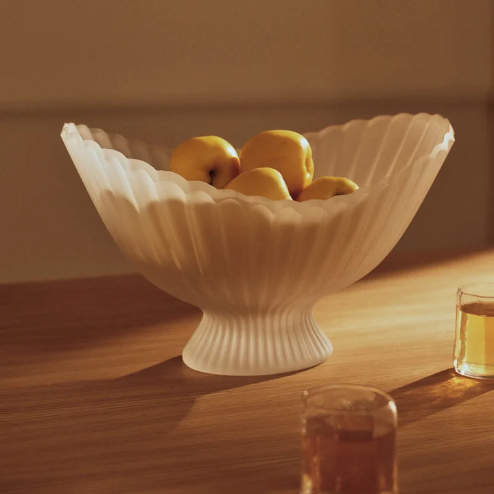 Ferm Living - Fountain Dekoschale, large, Milchglas