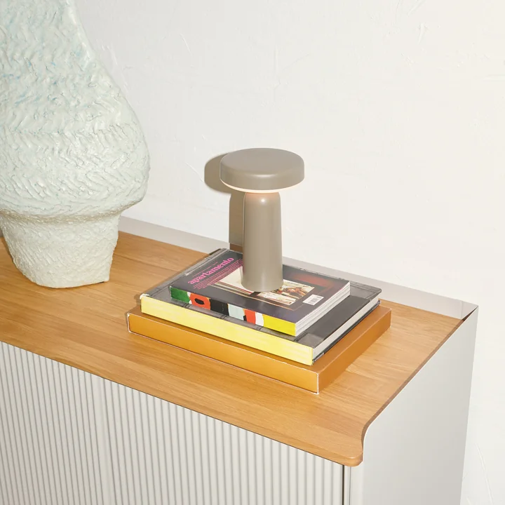 Muuto - Ease Portable LED Outdoor Akkuleuchte, taupe