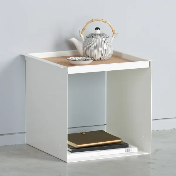 Konstantin Slawinski - YU Tray Table, weiss / kork
