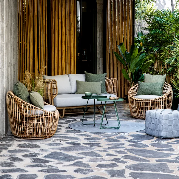 Nest Outdoor, natur / hellgrau mit Nest Round Sessel von Cane-line