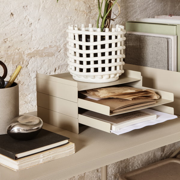 Skulptur, Keramik Korb und 2 x 2 Organizer von ferm Living