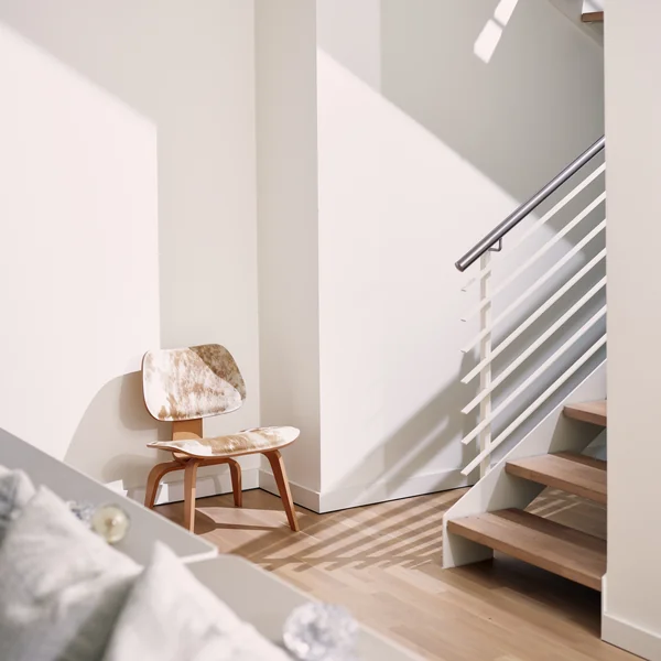 Vitra - Plywood Group DCW, braun