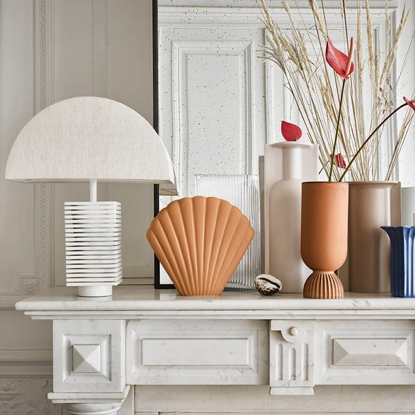 Shell Vase - Ribbed Vase von HKliving