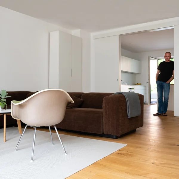 Vitra - Eames Plastic Armchair DAX