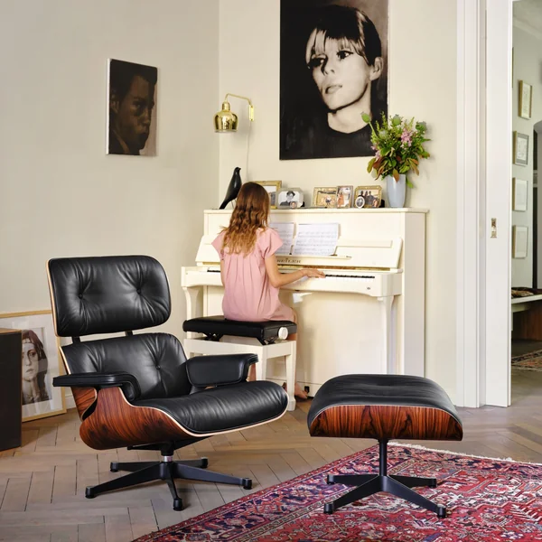 Vitra - Lounge Chair & Ottoman