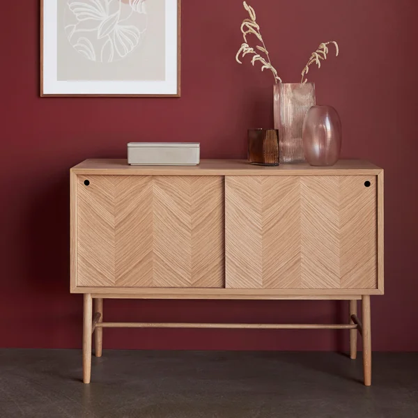 Skandinavisches Holz-Design im Wohnzimmer mit Hübsch Interior