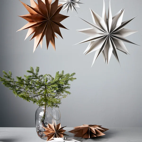 Capella Papier Weihnachtsstern von House Doctor in der Farbe pearl