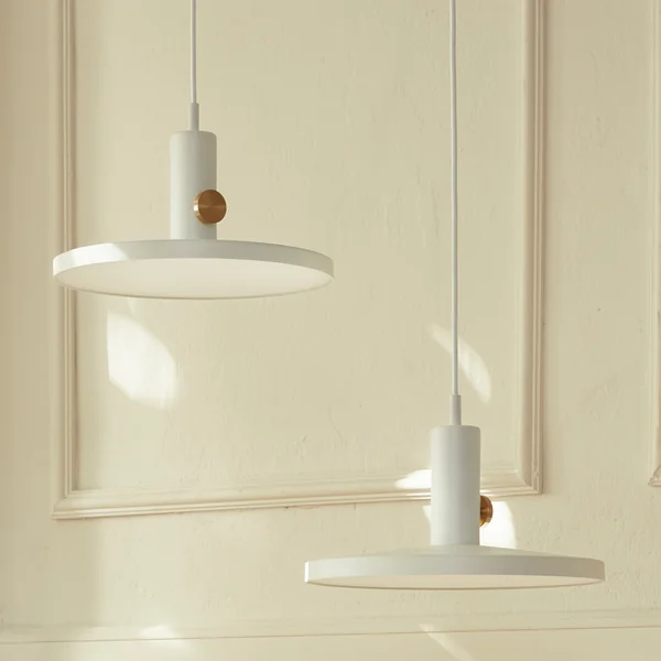 Mood Pendelleuchte in weiss von yunic