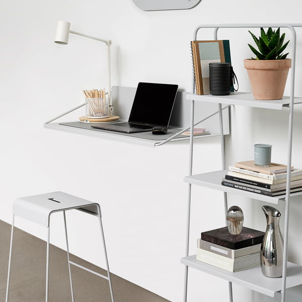 A-Wall Desk Schreibtisch, soft grey von Zone Denmark