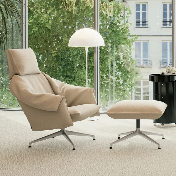 Vitra - Bascule Highback & Ottoman, Untergestell 4-Stern Aluminium kreide, Bezug F80 Iroko crème